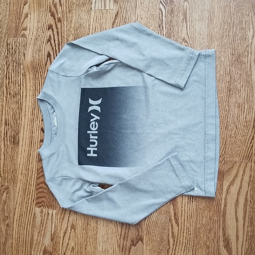 (6) Hurley Youth Dri-Fit Long Sleeve Crew Neck Athleisure T-Shirt Activewear
